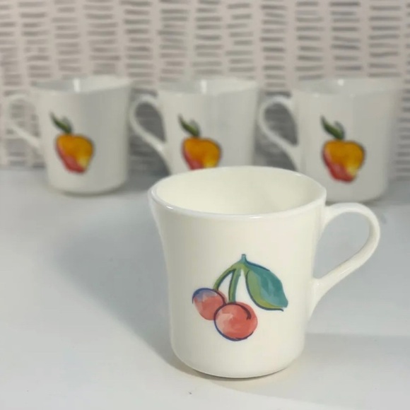 Vintage Corelle Corning Mug Fruit Apple & Cherry Set of 4 USA Design 2 Sided - Picture 6 of 6
